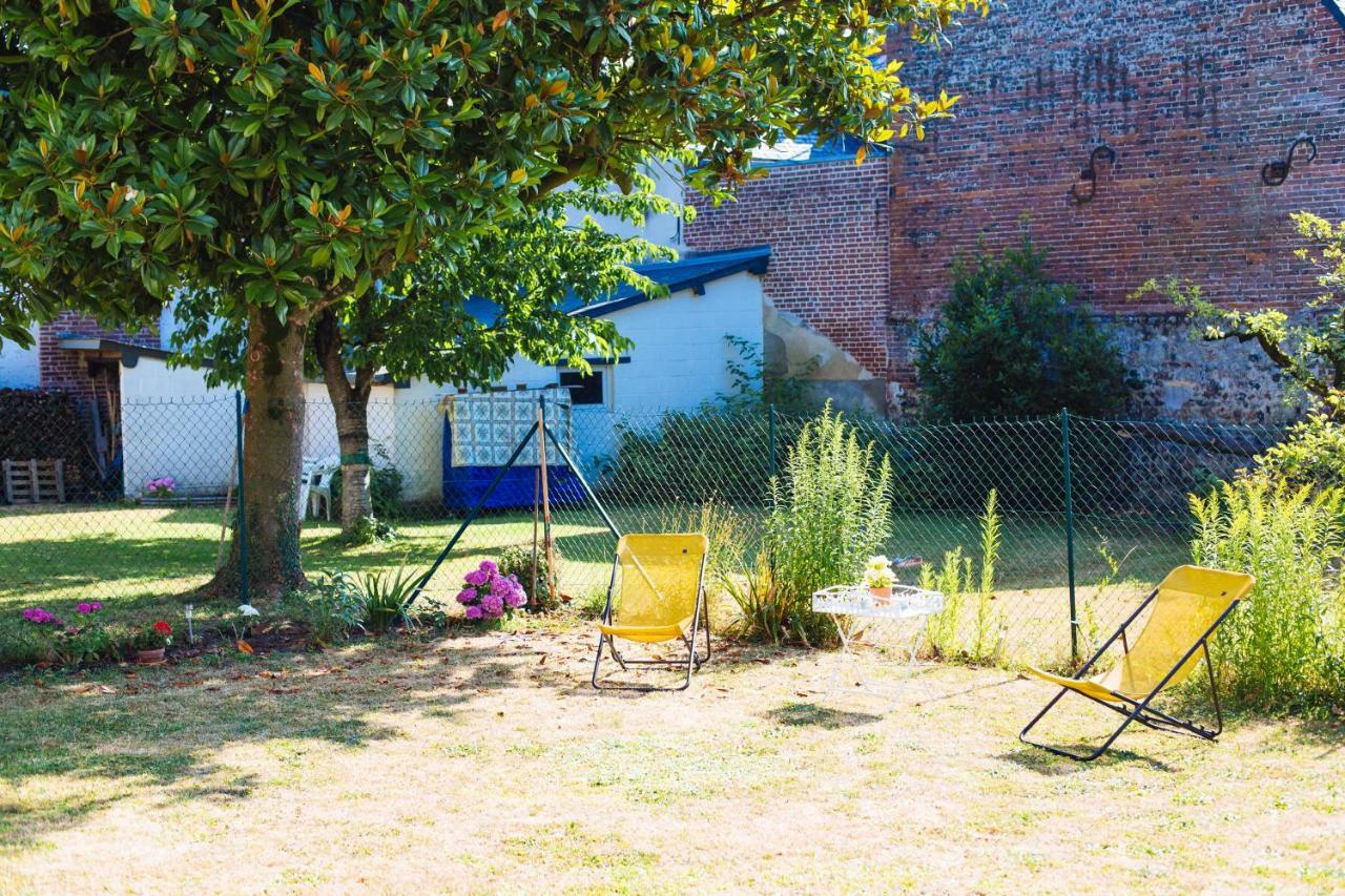 Ma Maison De Poupee Honfleur Exterior foto